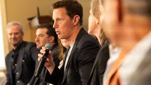 Paramount Inova! Gigante da Mídia Aposta em IA com Nova Contratação!