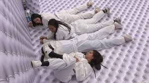 Rafaella surpreende candidatos do Quarto Branco do BBB 26 com revelação íntima