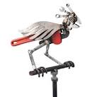 2 parrots 1 nut splitter