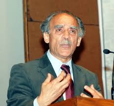 Arun Shourie. BHOPAL: Even as the BJP has strongly opposed the Centre&#39;s decision to hike diesel prices and allow FDI in retail, senior party leader and ... - arun_shourie_1348398969_460x460