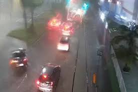 Temporal causa alagamentos na Ilha do Governador, na zona norte do Rio