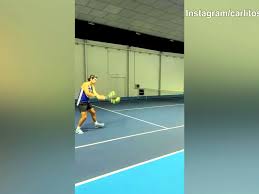 Tennis, l'ultimo allenamento di Sinner prima dell'esordio a Wimbledon