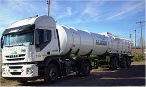 Resultado de imagen de camiones de transporte de petroleo
