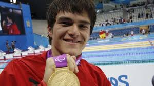 El mexicano Gustavo Sánchez Martínez obtuvo medalla de oro en los 200 metros libres de natación, dentro de los Juegos Paralímpicos de Londres 2012 - gustavo-sanchez-619x348