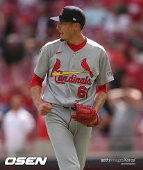 O'Brien Leads NL With 35 Saves, Closing in on Record