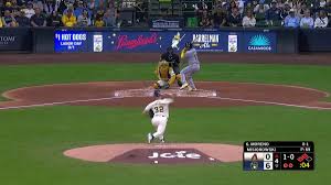 Cerveceros vs. D-backs: Emocionante serie con altibajos en Milwaukee - Imagen principal del artículo