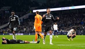 토트넘 대 애스턴 빌라 아이콘