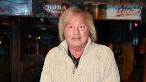 Iskelmälegendat Danny, Eino Grön, Erkki Liikanen ja Pasi Kaunisto yhteisellä kiertueella syksyllä 2026