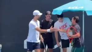 Leonardo Storck treina com Djokovic no Australian Open