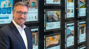 Un experto en vivienda avisa a los propietarios: "Si hace seis meses se vendía todo a precios por encima del mercado, ahora o negocias o no vendes"