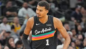 Spurs vs Jazz Prediction, Picks & Odds for Tonight’s NBA Game