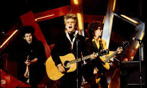 The Alarm frontman Mike Peters dies aged 66