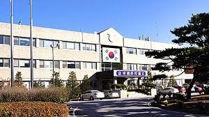 교도관