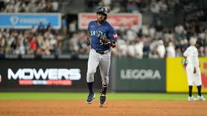 Randy Arozarena's solo home run (15)