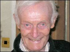 Harry Lindley died 26 days after the &quot;brutal&quot; attack - _44581144_haroldlindley