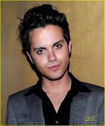 Thomas Dekker: CW Upfront Party with Britt Robertson! | Britt Robertson, Thomas Dekker Photos | Just Jared - thomas-dekker-cw-upfront-party-with-britt-robertson-03