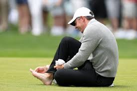 McIlroy ready to play despite foot injury