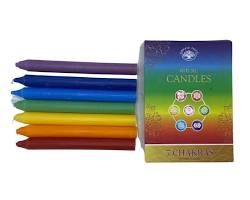 Set di 7 candele con scritto 7 chakra