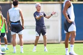 Tenho dúvidas se este meio-campo do Grêmio vai funcionar