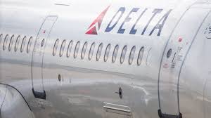 Man tried opening door while Delta flight waited on tarmac at Atlanta airport