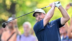 Golf: Molinari swings back into form at Open, two shots off lead (3)