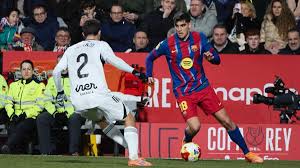 Empieza el baile con Gerard Martín: el Milan se interesa y el Barça se piensa la venta