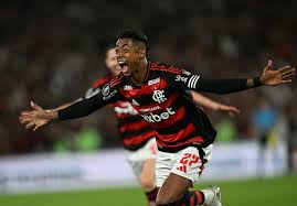 Bruno Henrique vive último ano de contrato no Flamengo em meio a decisão