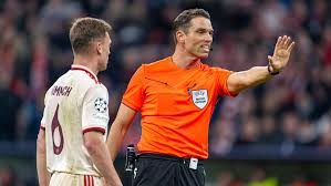 Schiedsrichter bei PSG-Bayern: Nächste Auszeichnung für Schärer