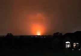 عکس | زیرنویس صداوسیما درباره صدای انفجار در بندرعباس؛ اخبار انفجار توسط تلویزیون تائید شد!