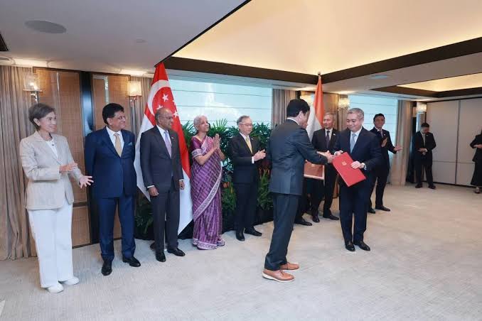 Singapore, India agree to deepen cooperation in telecommunications and food safety; two MOUs and a letter of intent exchanged at ministerial roundtable