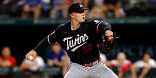 Matthews, Twins take care of business in Arlington while Abel rehabs in St. Paul