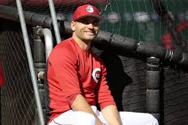How a ‘nervous’ Joey Votto is prepping for his primetime debut behind the mic