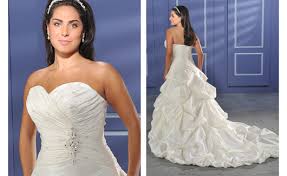 Resultado de imagem para novos modelos de plus size para noivas