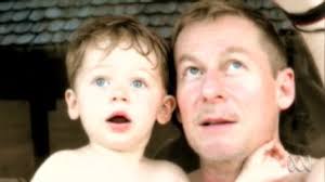 Upload Information: Posted by: rafa84. Image dimensions: 454 pixels by 255 pixels. Photo title: Richard Roxburgh and son Raphael - ekcaborekyrvbare