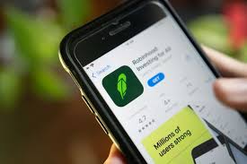 Robinhood Stock Surges 11% on Trump Accounts, AI Agent Enthusiasm