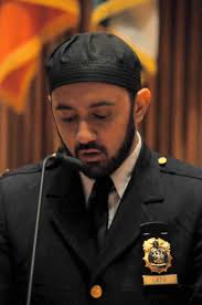 Imam Khalid Latif is blogging his reflections during the month of Ramadan, featured daily on HuffPost Religion. For a complete record of his previous posts, ... - ph2009_020_nypd_chaplain_imam_khalid_Latif_22