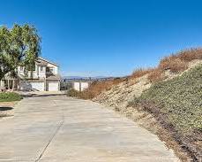 1001 S Mountvale Ct, Anaheim, CA 92808