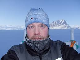 Chris Paton is a 35-year-old English and Geography teacher who has been living in Uummannaq for 4 years. Uummannaq is a 12km2 island located about 650 ... - c_paton_or