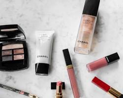 تصویر Chanel makeup products