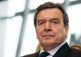 Hat Gerhard Schröder Deutschland mit seiner vor zehn Jahren begonnen ...