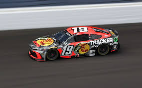 ¡Accidente en la Clasificación! Hamlin Compromete su Carrera en Brickyard 400 - Imagen principal del artículo