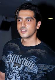 Father&#39;s Name: Sanjay Khan Mother&#39;s Name: Zarine Sister(s): Suzanne Khan Spouse: Malaika Parekh. Biography of Zayed Khan ( Zaid Khan ) - Zayed-Khan-Superhit-Guy