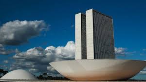 Câmara: Quem são todos os deputados federais e seus partidos