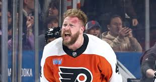 Hurricanes acquire F Deslauriers from Flyers