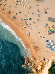 Les tempêtes modifient les profils des plages portugaises et les autorités mettent en garde les baigneurs