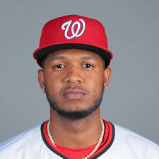 Padres Sign Daison Acosta to Major League Contract