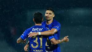 Pumas remonta a Bravos y sigue en pelea por el liderato