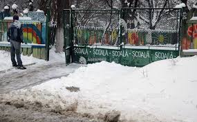 Elevii din București se întorc luni la cursuri