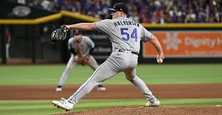 Dodgers add Seth Halvorsen, Charlie Barnes to bullpen