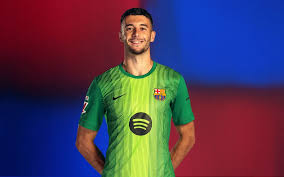 El pueblo medieval de 7.000 habitantes con un canal de 26 km donde nació Joan García